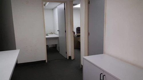 Imagen 6 de 8 de Vendo Oficina 104m2 Chacao 5912