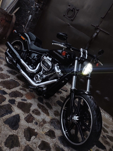 Imagen 5 de 15 de Harley Davidson Breakout