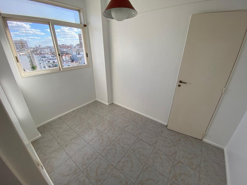 Alquiler Departamento 3 Amb Con Dependencia Y Cochera