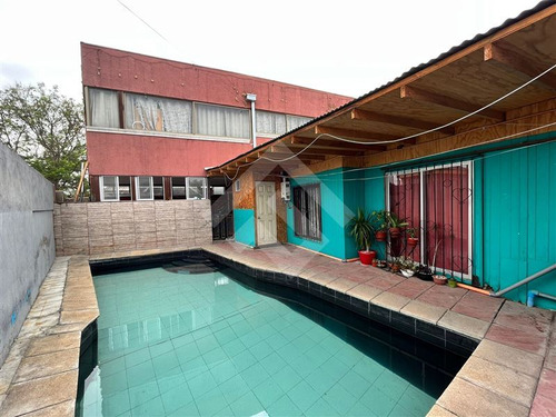 Casa En Venta De 5 Dorm. En Conchalí