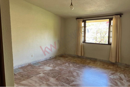 Excelente Casa A Dos Cuadras Del Colegio Americano, Teopanzolco Y Av San Diego
