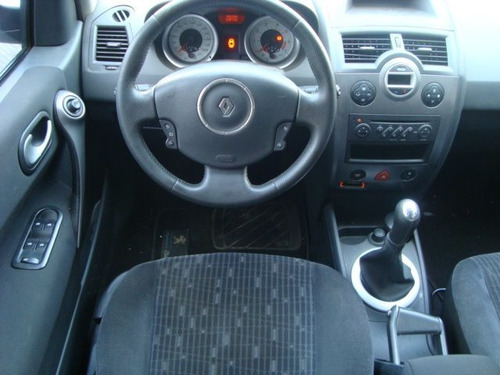 Renault Mégane 1.6 Dynamique Grand Tour 16v Flex 4p Manual