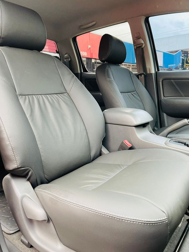 Imagem 13 de 14 de Toyota Hilux Cd Sr 2.7 Branco 2014