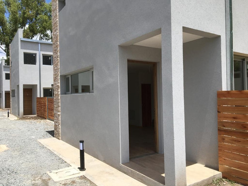 Imagen 27 de 30 de Casa En Venta En Manuel B. Gonnet Barrio San Antonio Dacal Bienes Raices