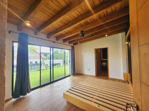 Venta Casa Tulipanes V De 4 Habitaciones Con Baño, Amueblada, Equipada Con Enorme Jardín Y Alberca Climatizada En Fracc Rancho San Diego Ixtapan De La Sal Edomex