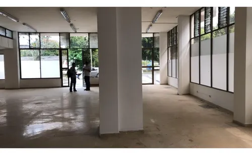 Local En Exclusivo Sector En Pereira