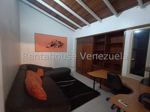 Vendo Casa En Urbanización El Castaño, Código 25-7117 Cm Leer Descripción