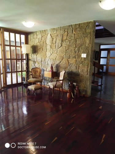 Imagen 3 de 15 de Casa En Venta Country Club Caracas 2000 Mts De Terreno 7 Habitaciones Y 7 Baños 04142592858 04129114864
