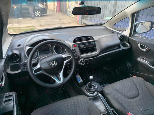 Imagen 8 de 11 de Honda Fit 2011 1.4 Lx Mt