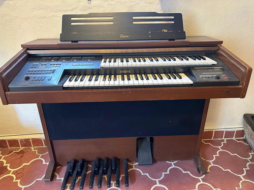 Organo Yamaha Electrone Me  200