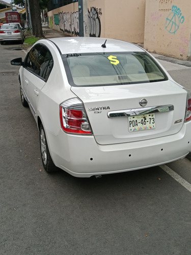 Nissan Sentra 2.0 Custom Cvt