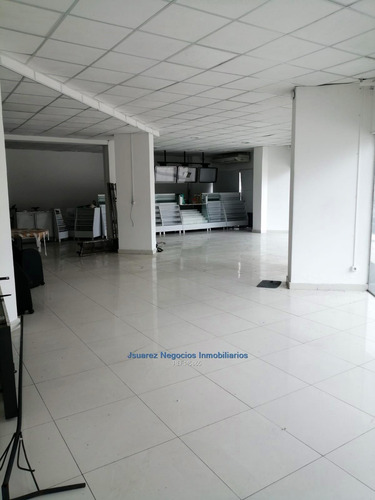 J.s Local Comercial En Parque Batlle