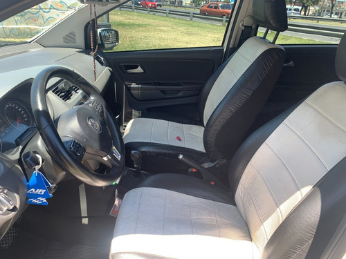 Imagen 6 de 8 de Volkswagen Suran 1.6 Imotion Highline