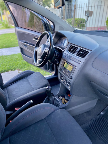 Volkswagen Suran 1.6 Highline 101cv