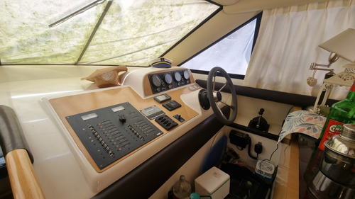 Crucero Custon 38 2014 Motores Iveco 230 Mercruiser Bravo Ii