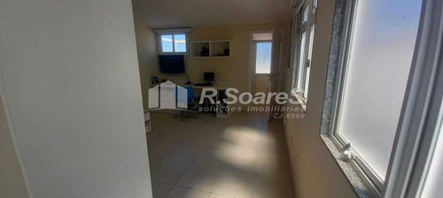 Imagem 14 de 15 de Cobertura Triplex Com 2 Vagas, No Humaitá, Rua Casuarina. - Ldco30028