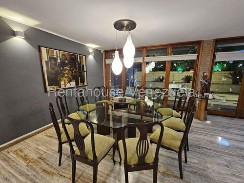 Agp Moderna Casa En Venta En Lomas De Chuao, Con Hermosa Áreas Sociales 25-21600 Ys