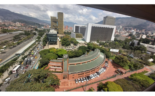 Arriendo de oficina En El Centro De Medellín, Medellín