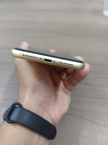 iPhone XR 128gb Amarelo Usado -praticamente Novo