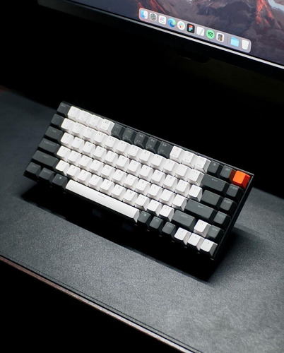 Imagen 4 de 6 de Teclado Mecanico Wireless Keychron K2 Version 2 Rgb Aluminio Qwerty Brown Switch Hotswappable Distribución Ansi Inglés Us Bluetooth Gamer Coder Pc Mac Tamaño Layout 75%