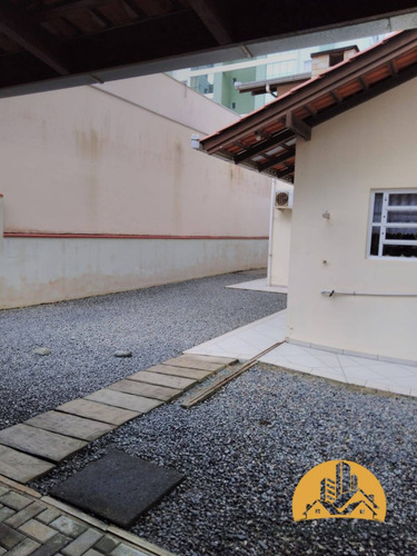 Imagem 7 de 15 de Linda Casa, Aceita Permuta 5 Quartos Gravatá Navegantes 350 Metros Da Praia - 113