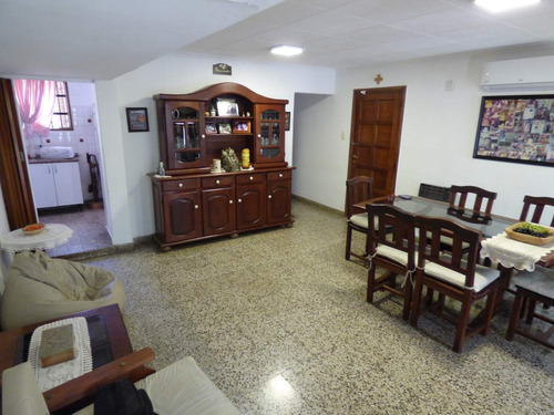 Imagen 6 de 22 de Casa En Venta Alto Alberdi 4 Dormitorios Apto Bancor