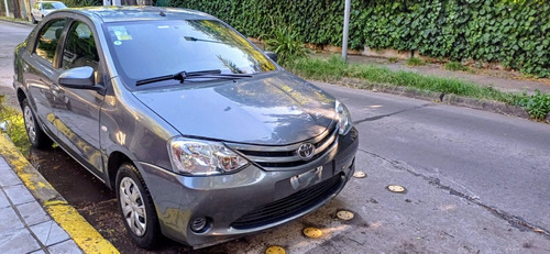 Toyota Etios 1.5 Sedan Xs