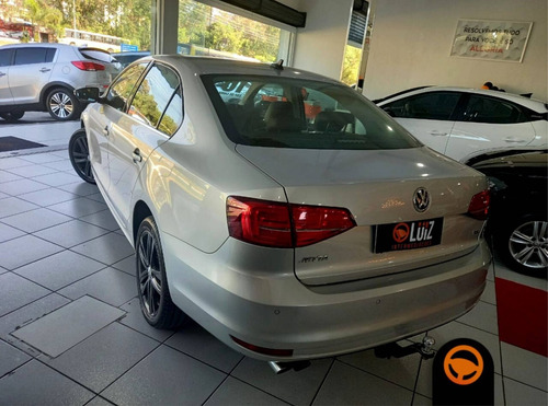 Imagem 3 de 7 de Volkswagen Jetta 2.0 Tsi Highline 211cv Gasolina 4p