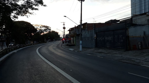 Casa Comercial Na Av. Atlântica, 5951, 2 Quartos E Edícula, Vaga Para 3 Caros. Ótimo Investimento