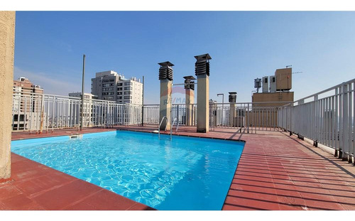 Estudio En Arriendo En Vicuña Mackenna 933