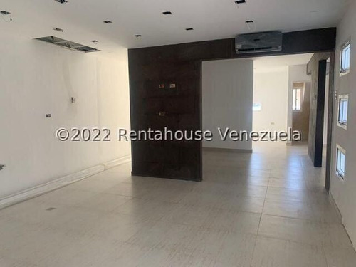 Imagen 13 de 16 de Townhouse En Venta, Puerta Maraven, Punto Fijo.