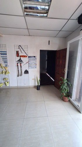 Se Alquila Galpon, Apto, Local En La Calle Boyaca Al02-1912sc-dflo