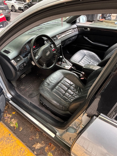 Audi A6 2.8 V6 Quattro