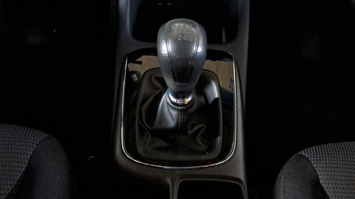 Kia Forte 2.0 L