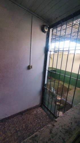 Casa Habitación / / Local Comercial
