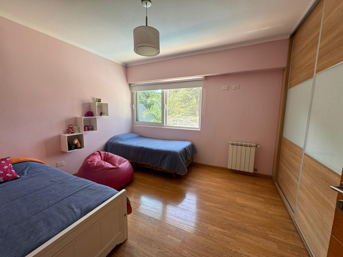 Casa 5 Ambientes Estilo Moderno - Parque Leloir