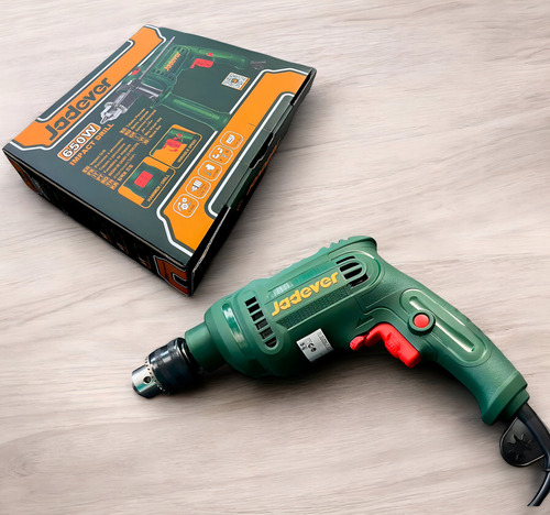 Taladro De Impacto 650w Martillo Percutor 13mm Jadever Color Verde Frecuencia 50/60hz