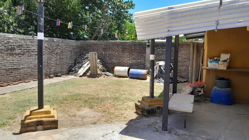 Se Vende Casa En Santo Tome Con Local Comercial