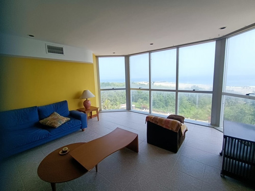 Apartamento De Playa En Venta Camurí Grande