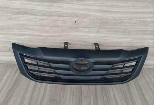 Parrilla De Toyota Hilux / Fortuner 2009/2011 Taiwanes