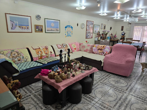 Vende Casa Calle Sargento Candelaria Pérez, Recoleta