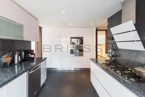 Apartamento En Arriendo En Los Rosales. Cod A1602