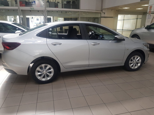 Imagen 6 de 25 de Chevrolet Onix Plus Lt Tech 0km 2023