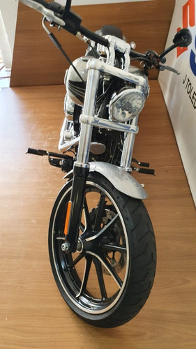 Harley Blackout 2015 Prata 11000 Km Com Escape