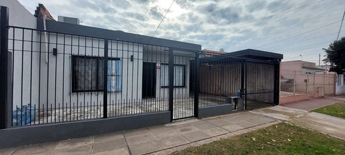 Venta Casa 3 Amb En Morón