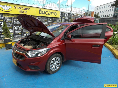 Imagen 12 de 25 de Chevrolet Onix