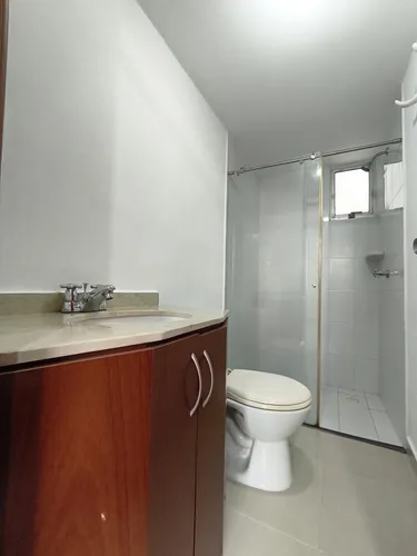 Apartamento En Venta En Prados Del Este. Cod V30502