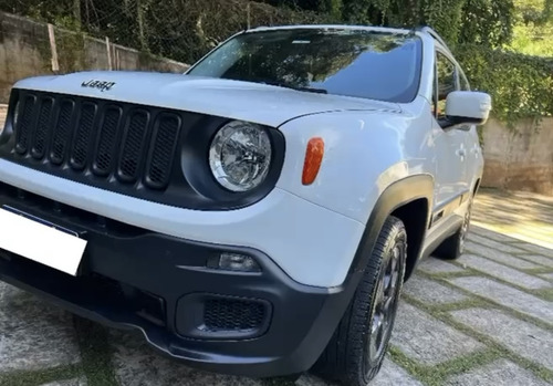 Jeep Renegade 1.8 Flex Aut. 5p