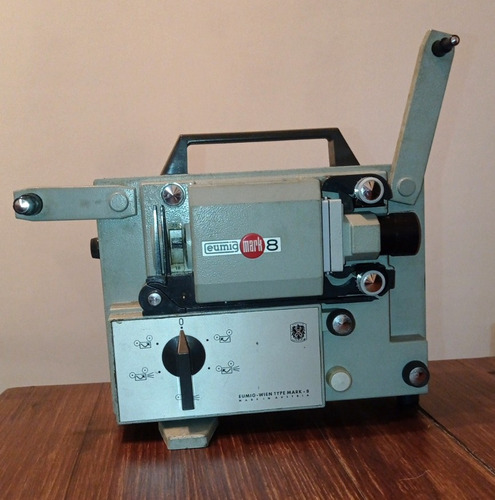 Proyector Super 8 Con Problema De Motor + Cortador De Cinta