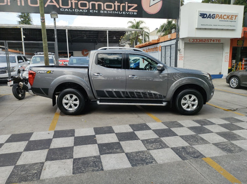 Imagen 5 de 15 de Nissan Frontier Platinum Le 2020 Gris